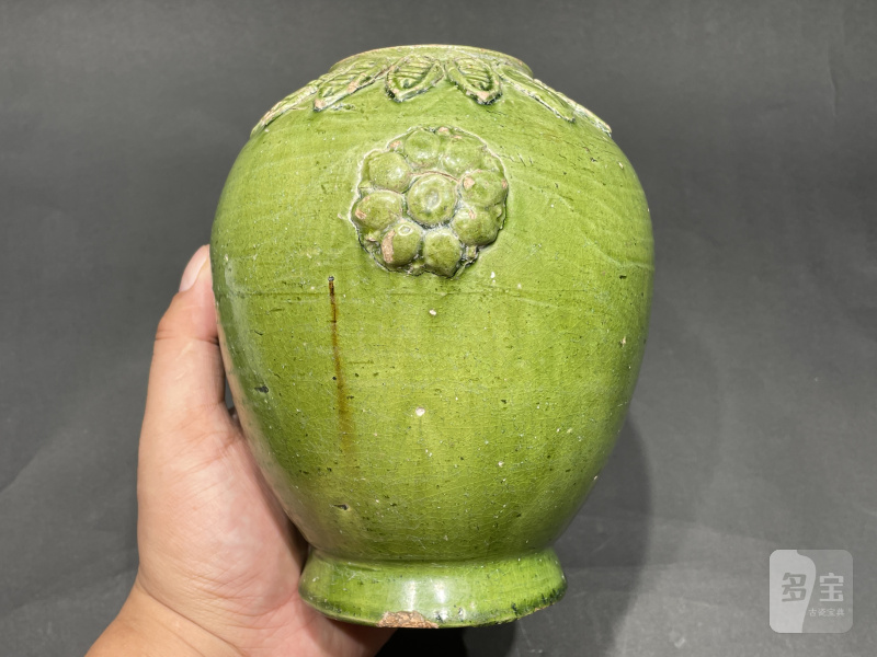 明 巩县窑贴塑宝象花蝉纹罐 - 图3